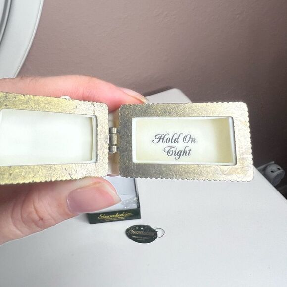 3/$20 Snowbabies Hold on Tight Hinged Box - Picture 11 of 13